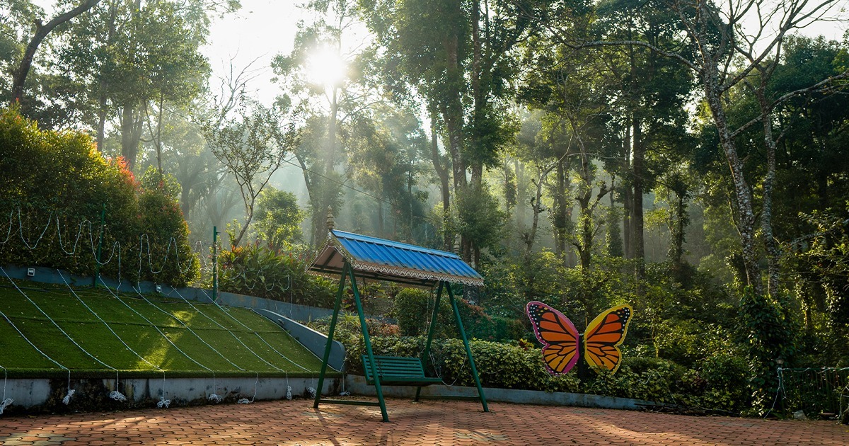 best resorts in Nelliyampathy