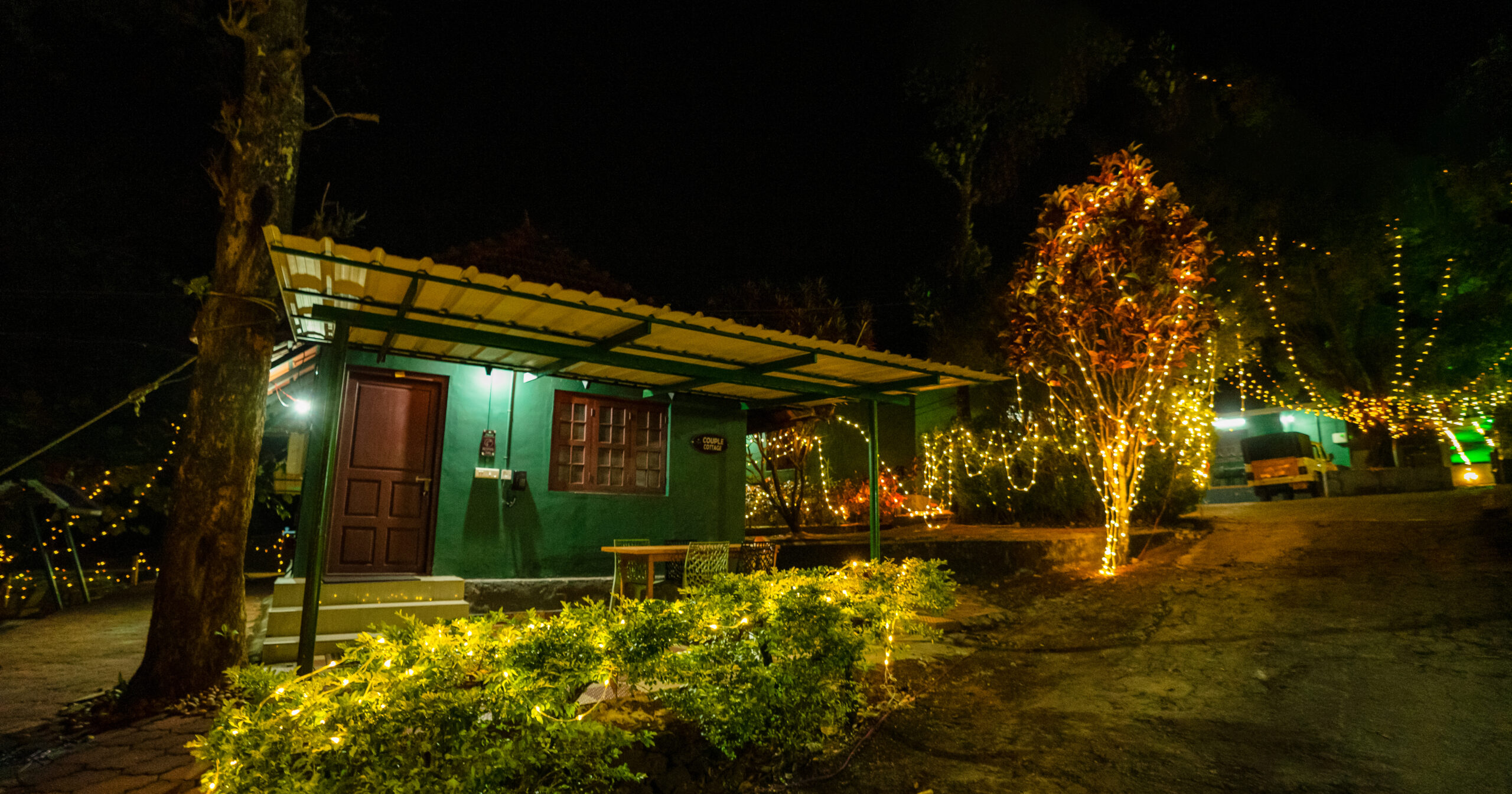 Farm house stays in Nelliyampathy